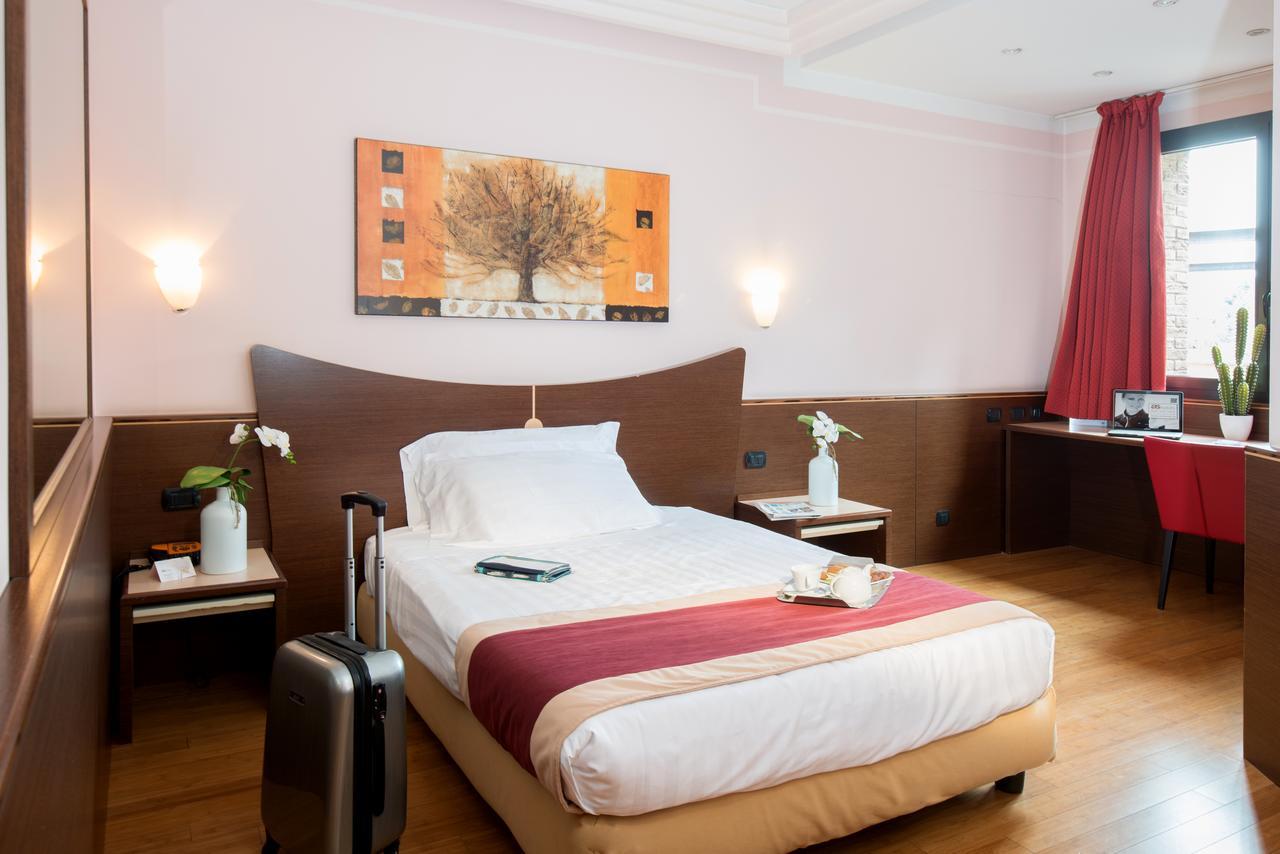 As Hotel Cambiago Zimmer foto